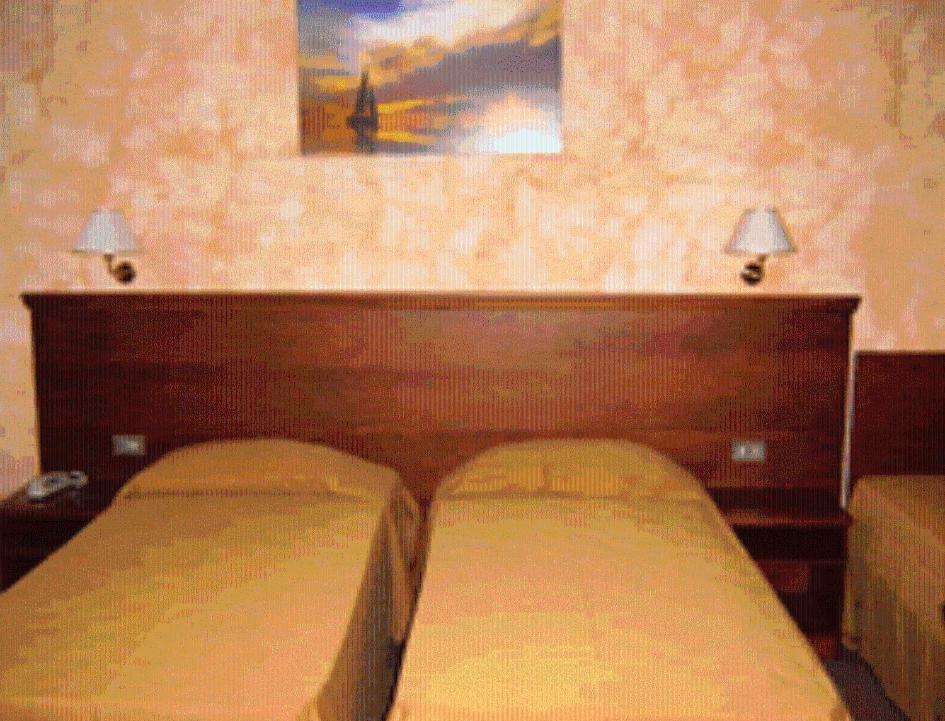 Hostiliae Ciminiera Hotel Ostiglia Quarto foto
